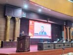 Sekretaris Daerah (Sekda) Setkab Nunukan, Raden Iwan Kurniawan menyampaikan jawaban pemerintah atas pandangan umum fraksi-fraksi DPRD terhadap Raperda APBD perubahan 2026